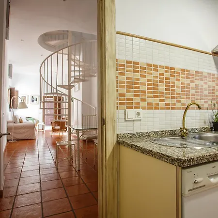 Patios De La Juderia