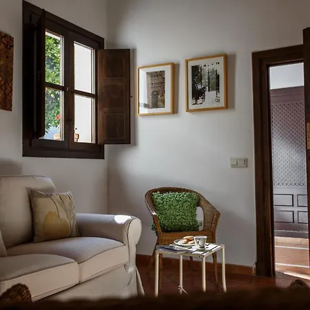 Patios De La Juderia Apartment *