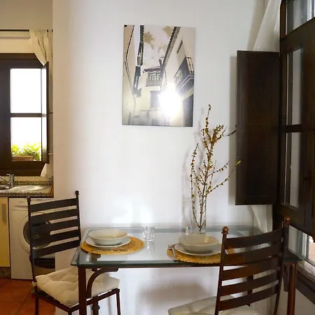 Patios De La Juderia