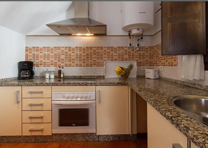 Patios De La Juderia