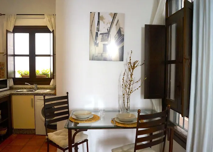 Patios De La Juderia